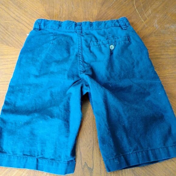Stylish Blue Shorts - Old Navy - Size: 10 Kids (0970) - Picture 2 of 4